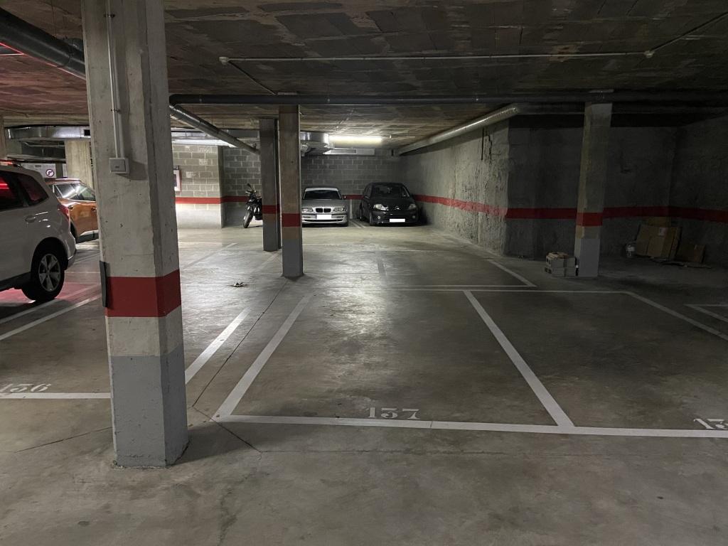 Plaza de parking en Sabadell Sarajevo / Avda. Estrasburg