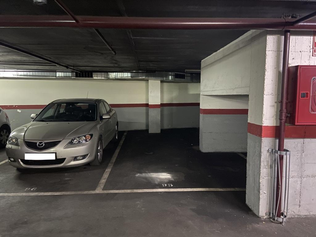 Plaza de parking en Barcelona Via Augusta / Alt de Gironella