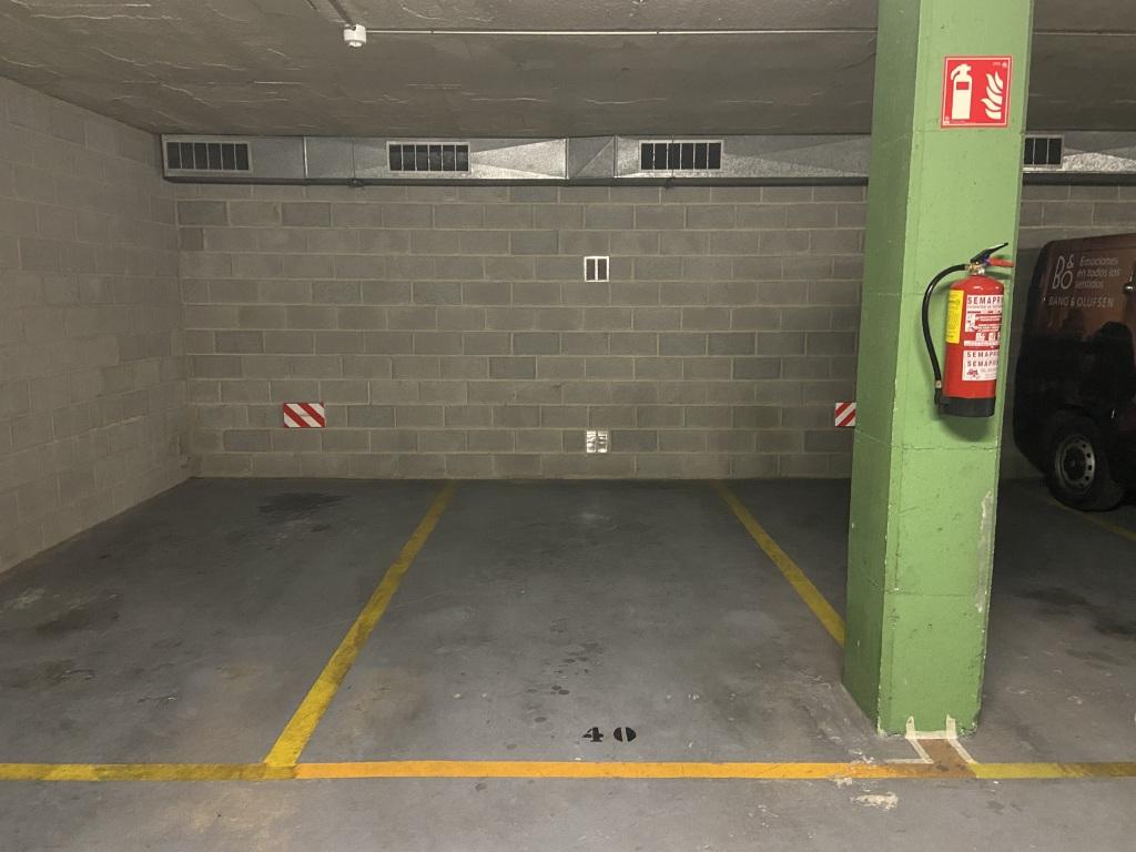 Plaza de parking en Barcelona Saragossa / Septimania