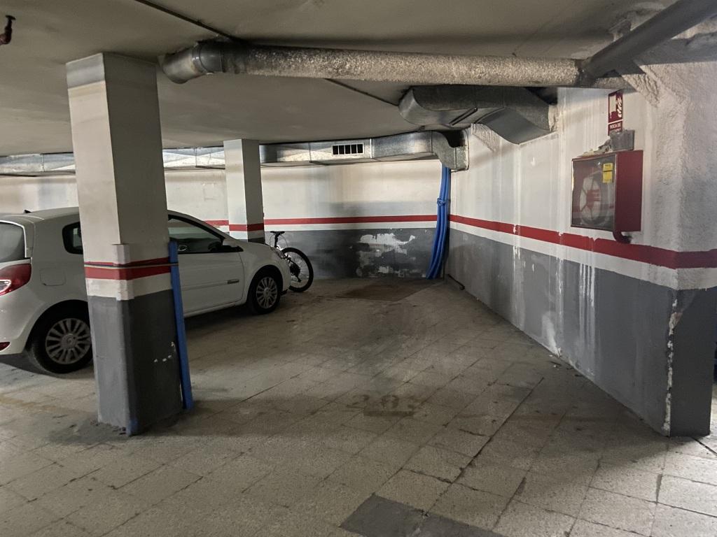 Plaza de parking en Barcelona en HOSTALFRANCS  Gayarre