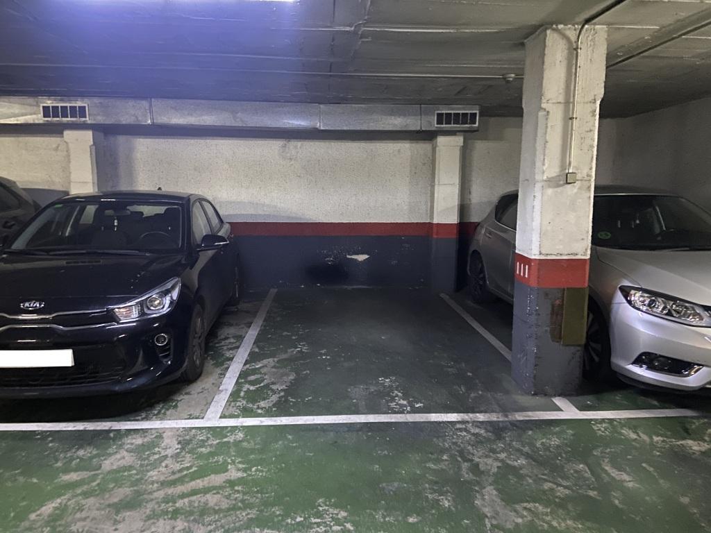 Plaza de parking en Santa Coloma De Gramanet en CENTRE  Rafael De Casanova