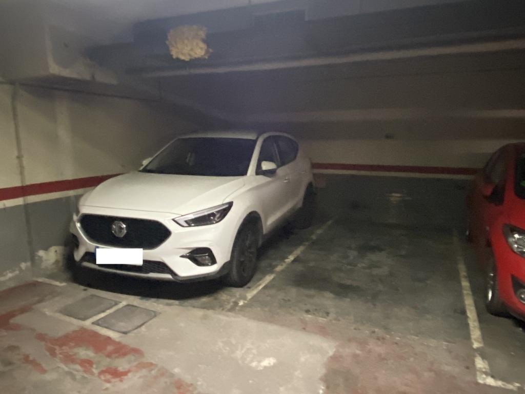 Plaza de parking en Barcelona en SAGRADA FAMILIA  Sant Antoni Maria Claret