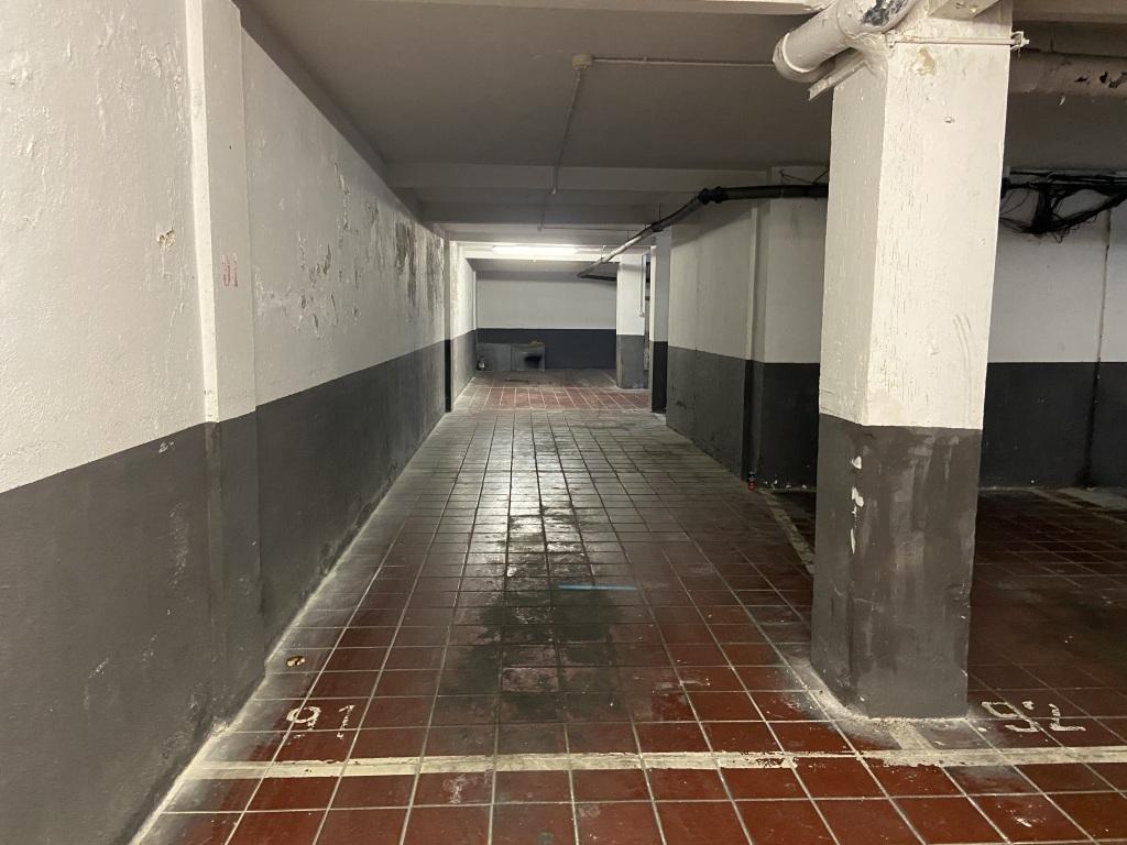 Plaza de parking en Barcelona en EIXAMPLE ESQUERRA  ÁRAGO