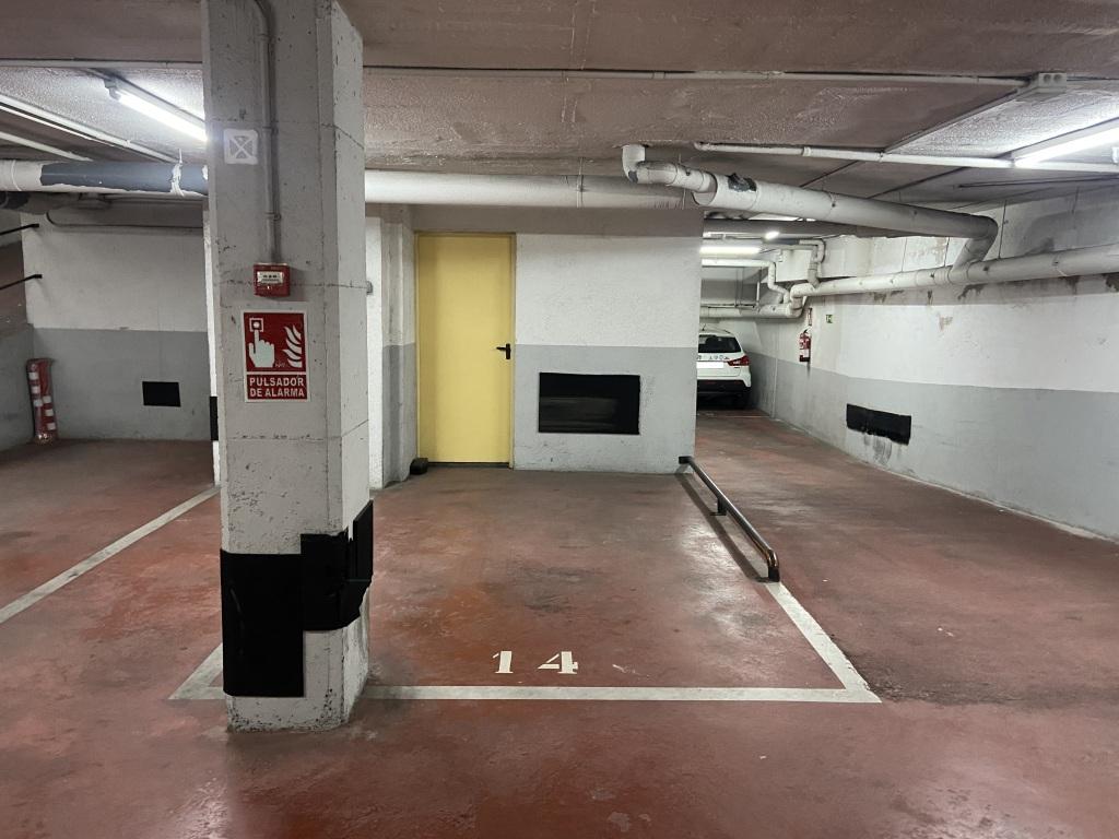 Plaza de parking en Barcelona en EIXAMPLE DRETA  Roger de Lluria