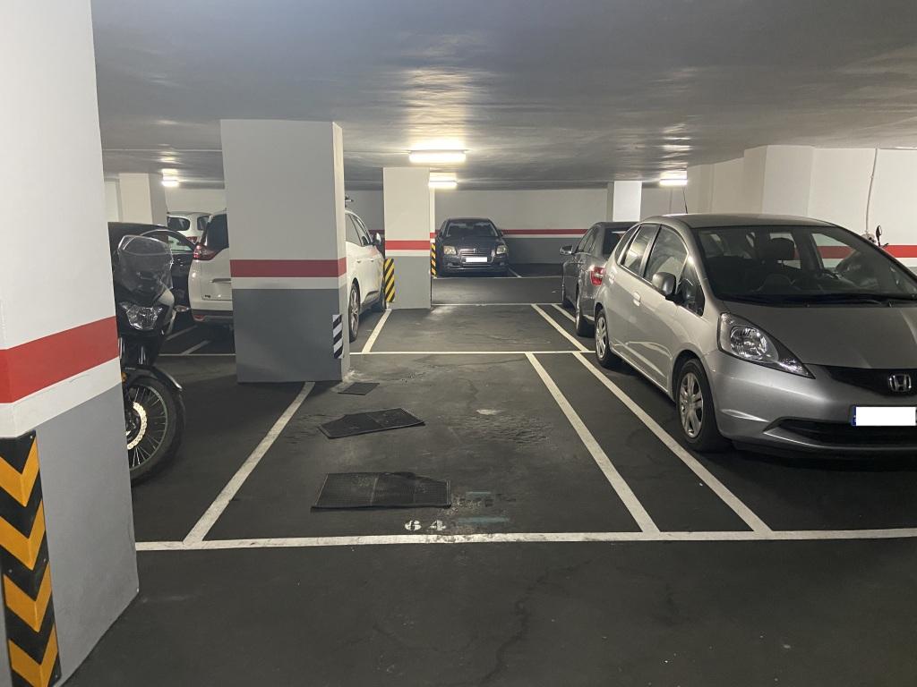 Plaza de parking en Barcelona Comte Urgell / Rosselló