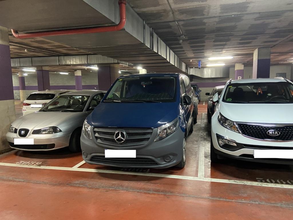 Plaza de parking en Hospitalet De Llobregat en CENTRO  CENTRE COMERCIAL LAFARGA