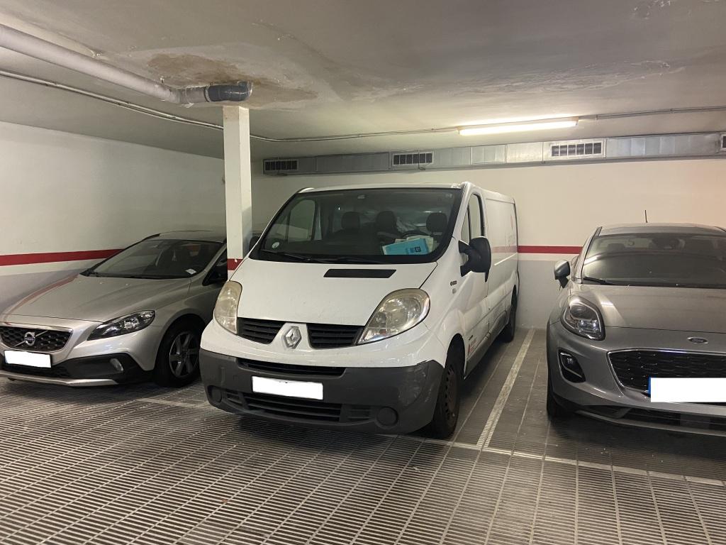 Plaza de parking en Barcelona en MONTJUIC  Amposta