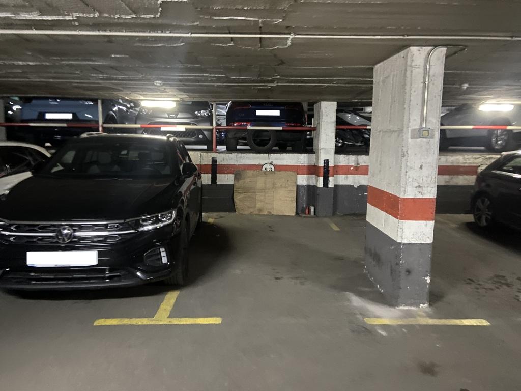 Plaza de parking en Barcelona en SANT GERVASI  Gualbes