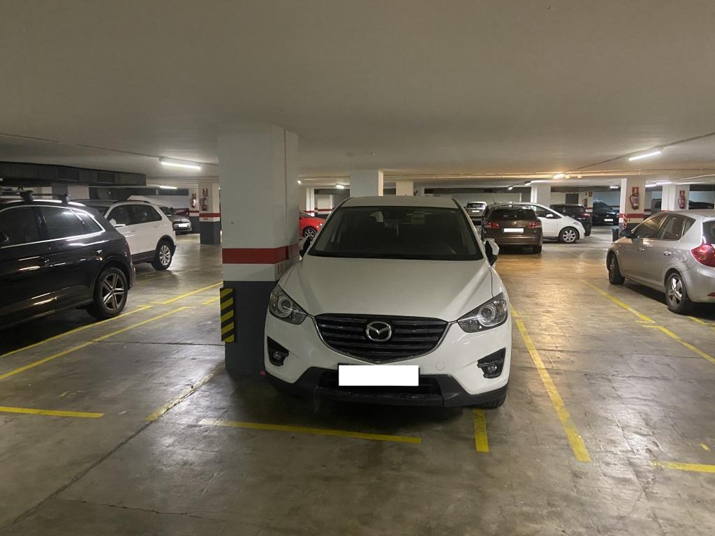 Plaza de parking en Barcelona en LES CORTS  Joan Gamper