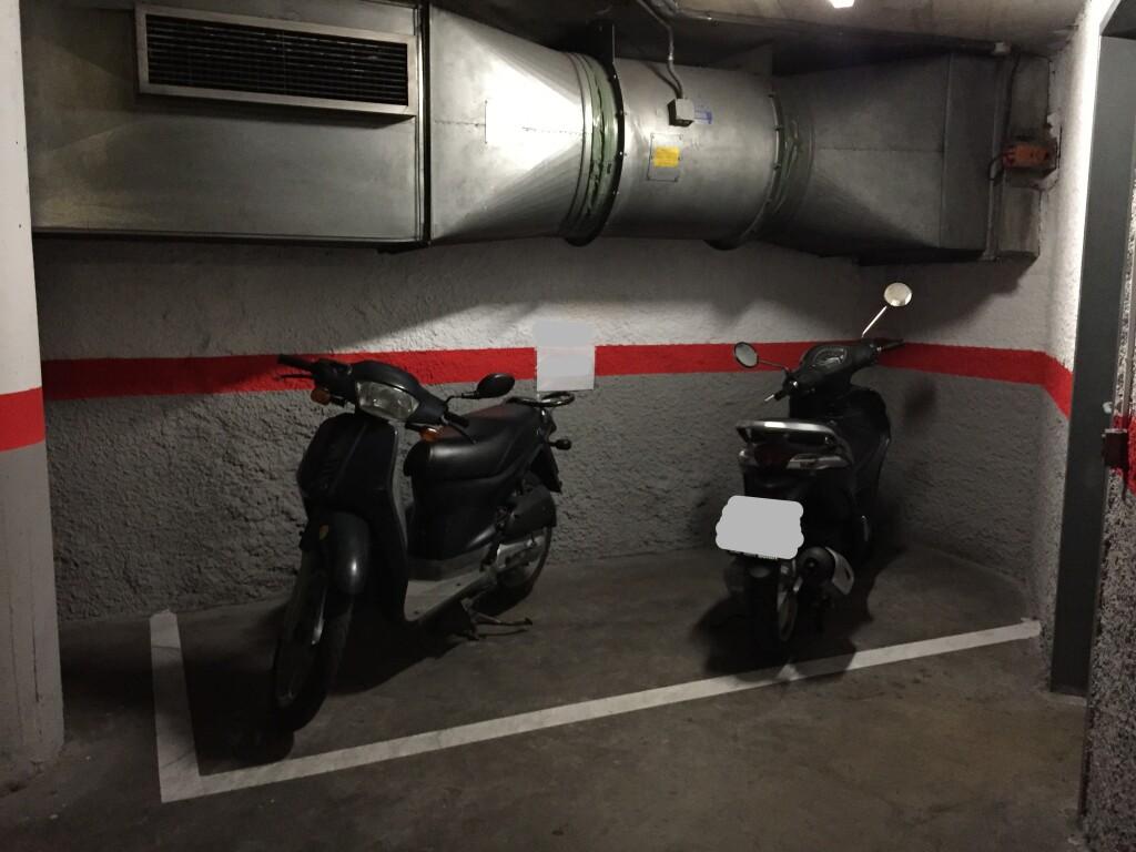 Plaza de parking en Barcelona en EIXAMPLE DRETA  Aragó