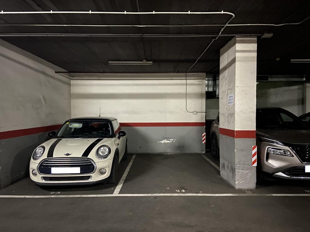 Plaza de parking en Barcelona en SARRIA  Via Augusta