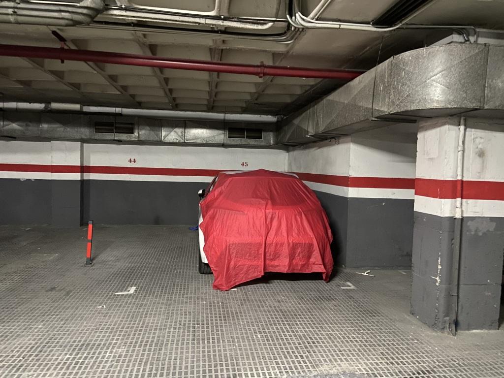 Plaza de parking en Barcelona en LA BORDETA  Gran Via Corts Catalanes