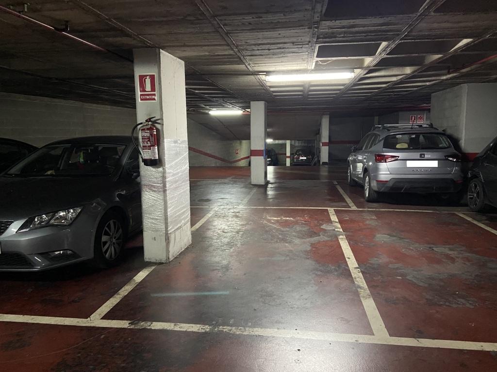 Plaza de parking en Barcelona en LES CORTS  Avinguda de Madrid