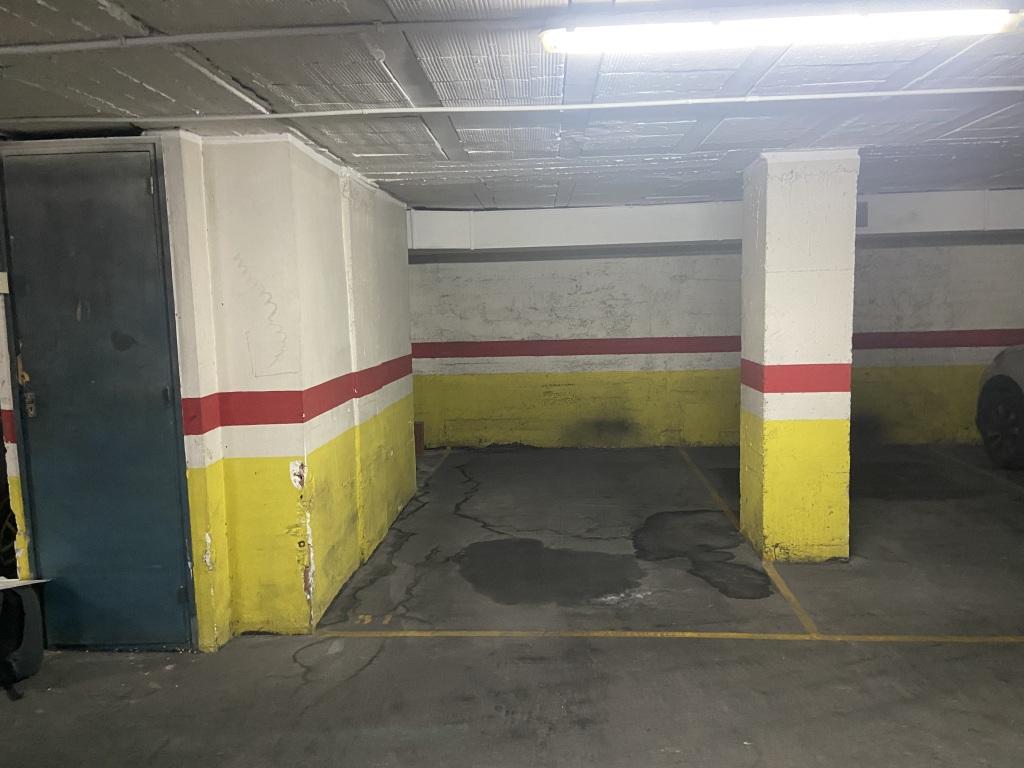 Plaza de parking en Barcelona Rbla Badal / Constitució