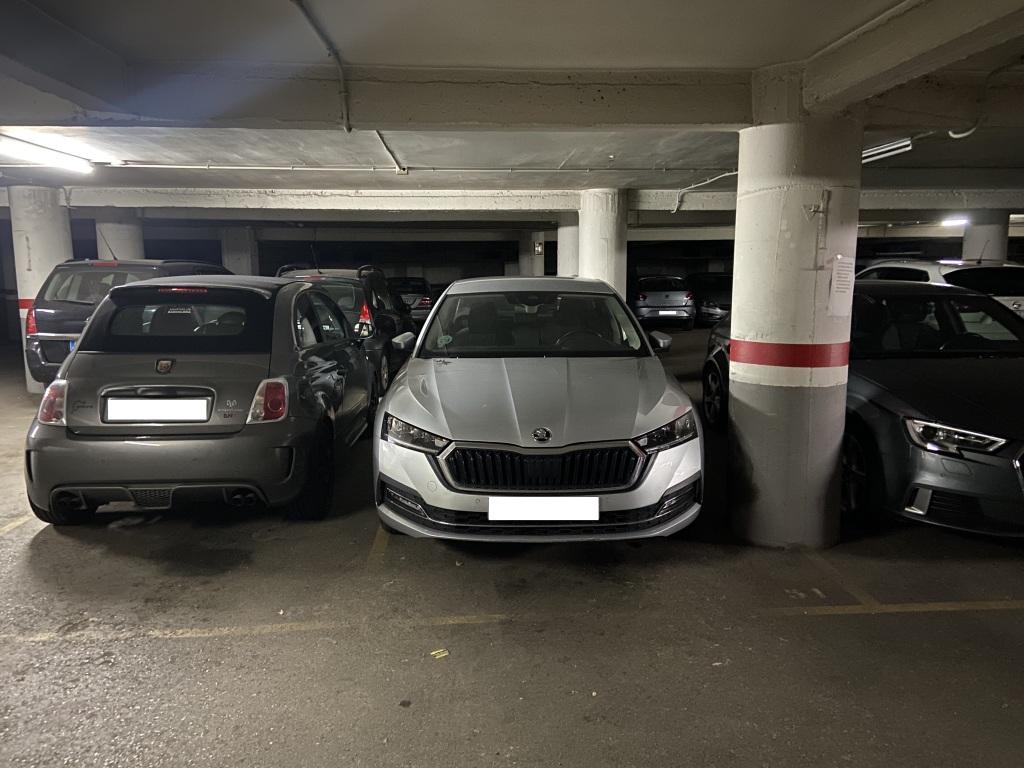 Plaza de parking en Barcelona en EIXAMPLE ESQUERRA  Valencia