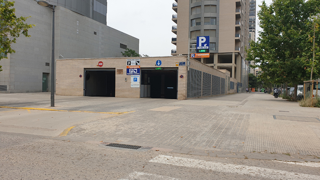 Plaza de garaje en Venta en Valencia en SANT PAU Av. Cortes Valencianas