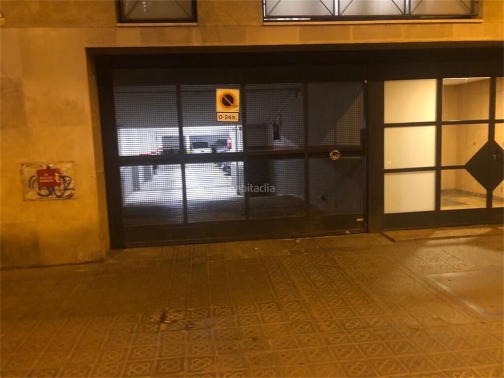 Plaza de garaje en Venta en Barcelona en CAMP DE L ARPA Calle Enamorats