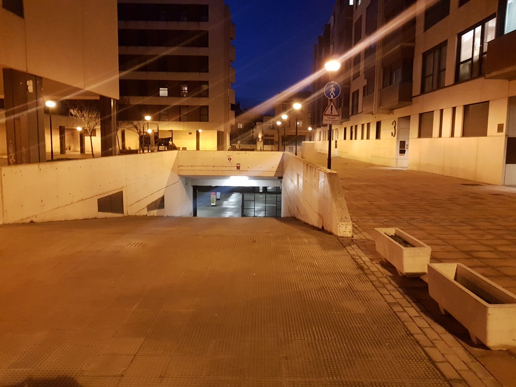 Plaza de garaje en Alquiler en Burgos en CENTRO calle molinillo Santa Clara