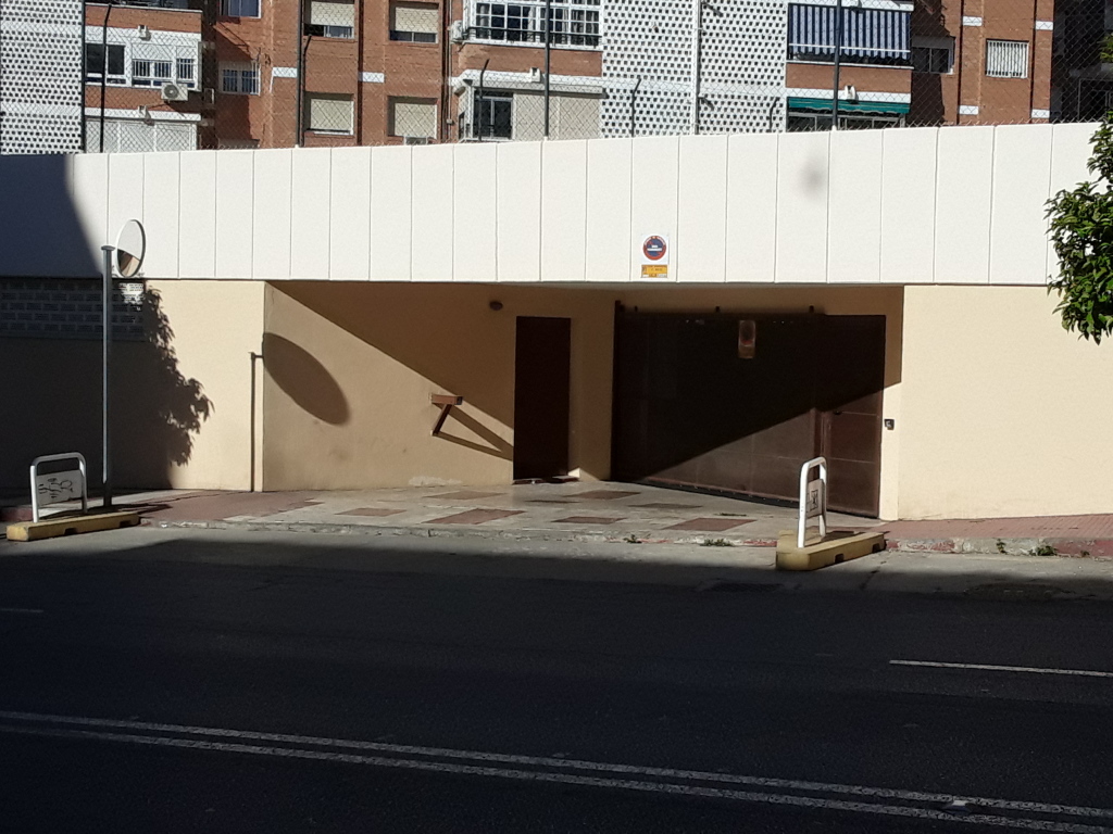 Plaza de garaje en Venta en Málaga en CARLOS HAYA Doctor Escassi