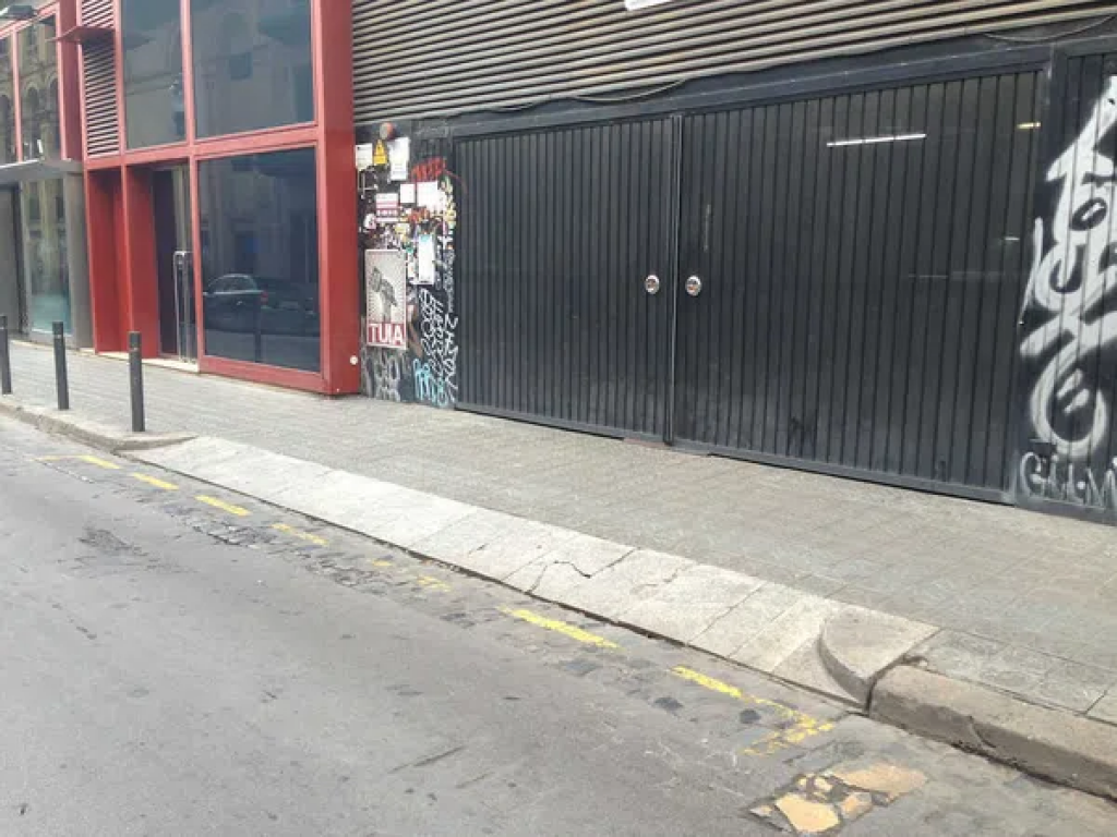 Plaza de garaje en Venta en Barcelona en EL RAVAL Torres i Amat