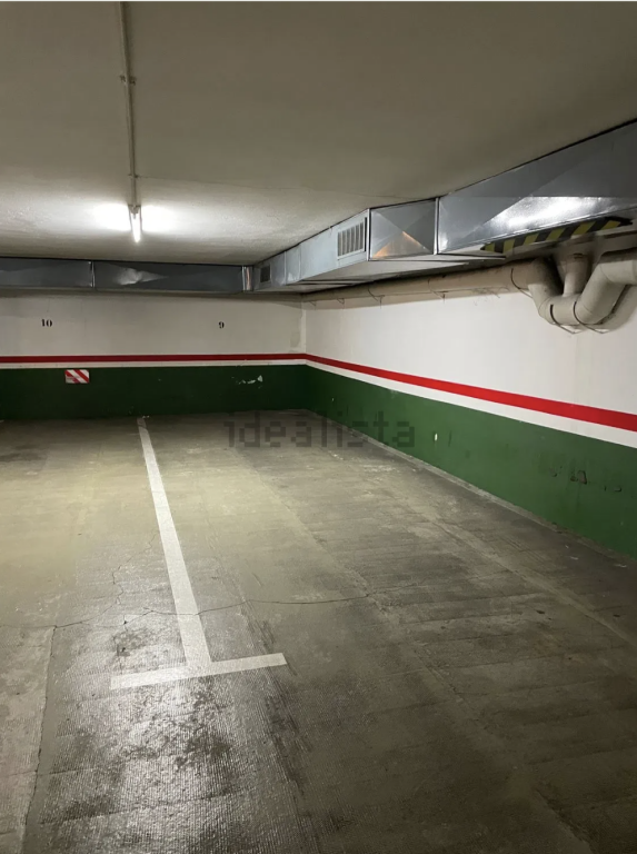 Plaza de garaje en Alquiler en Barcelona en EIXAMPLE DRETA Roger de Llúria
