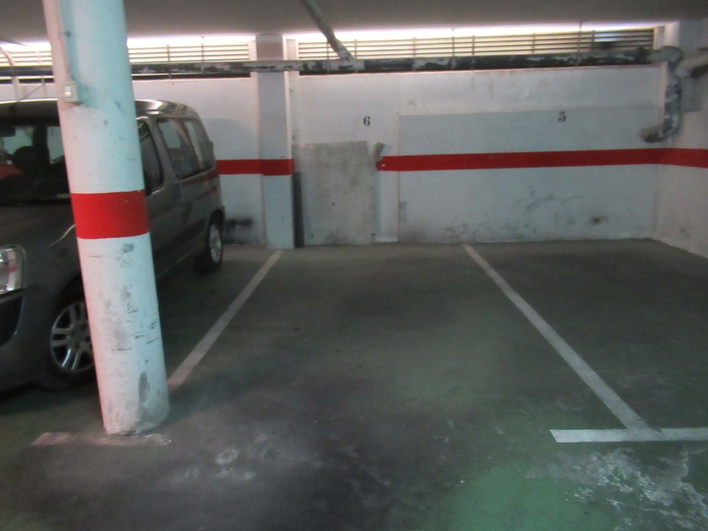 Plaza de garaje en Alquiler en Casetas en  travesía valencia 1
