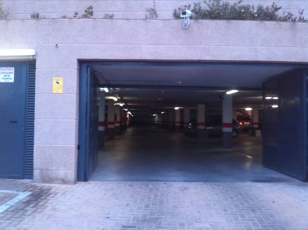 Plaza de garaje en Alquiler en Benidorm en  calle Presidente Adolfo Suarez