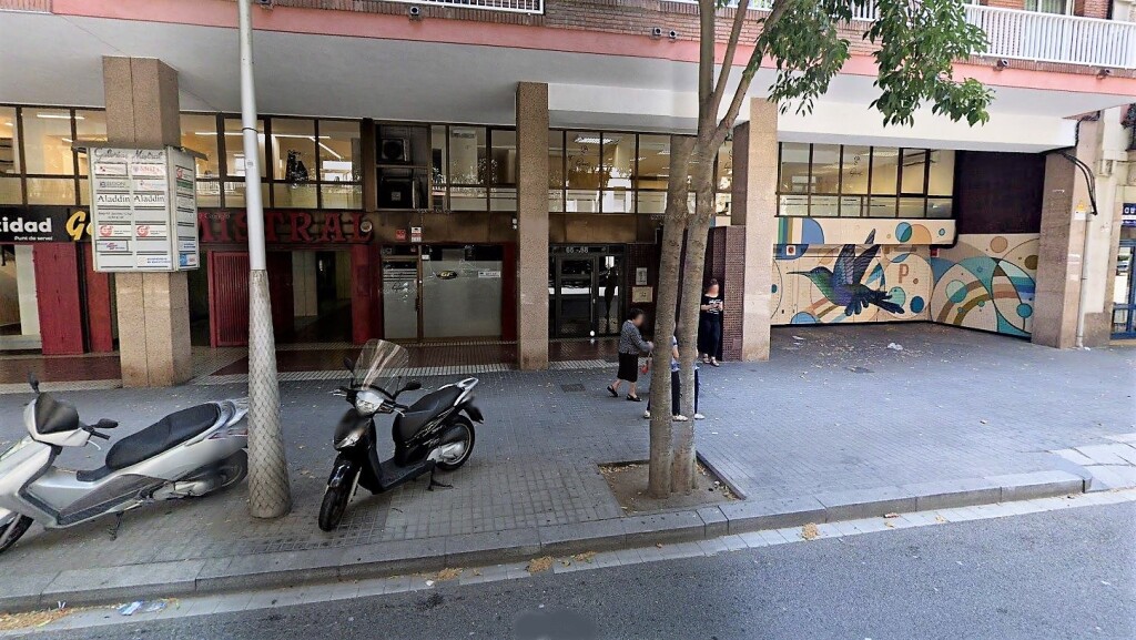 Plaza de garaje en Alquiler en Barcelona en SANT ANTONI Floridablanca