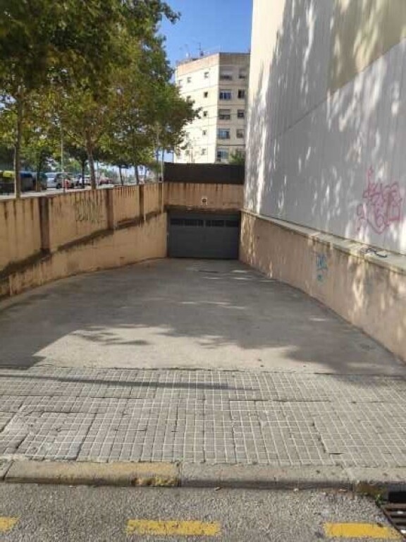 Plaza de garaje en Venta en Terrassa en  Joan D'austria