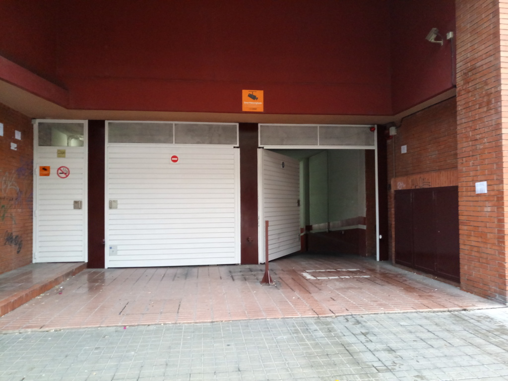Plaza de garaje en Alquiler en Barcelona en SANT ANDREU C/ Cinca