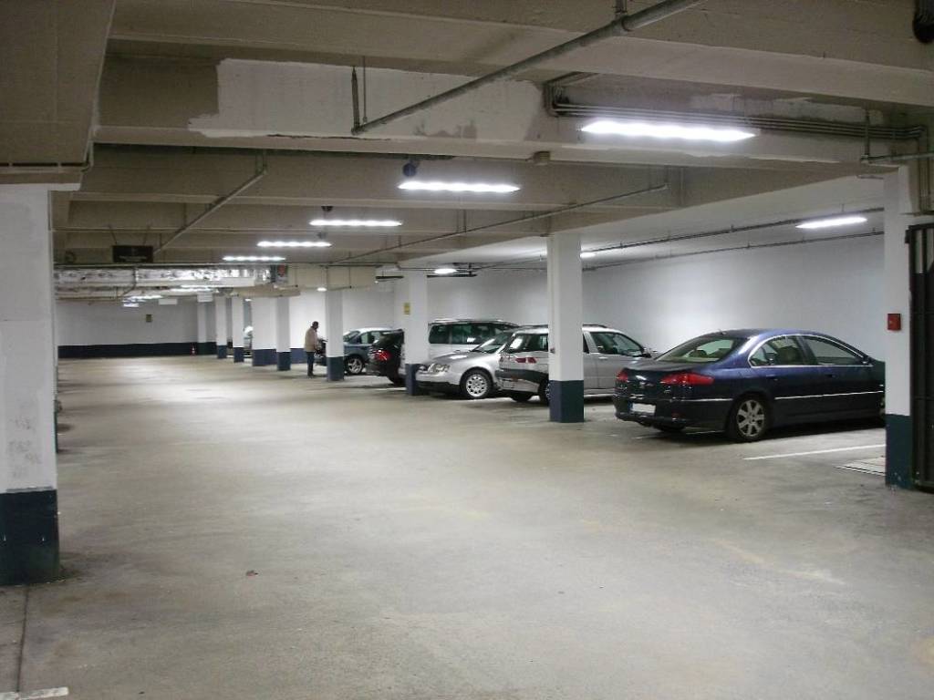 Plaza de garaje en Alquiler en Barcelona en LES CORTS les corts
