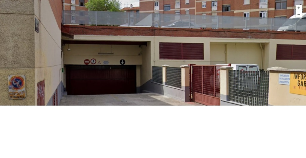 Plaza de garaje en Venta en Madrid en ALUCHE C/ Villaviciosa
