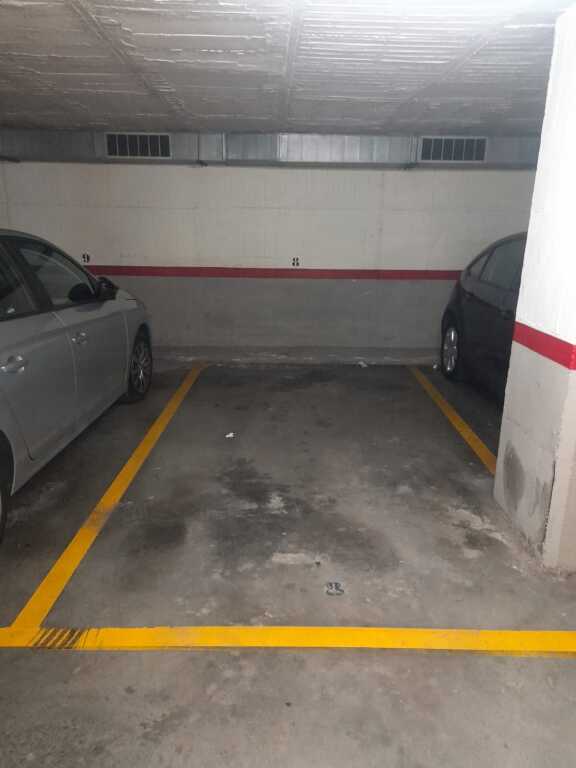 Plaza de garaje en Venta en Santa Coloma De Gramenet en EL RAVAL carrer Sant  Jordi