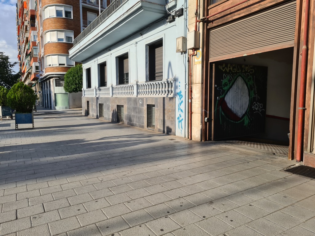 Plaza de garaje en Alquiler en Valladolid en  Paseo Isabel La Católica