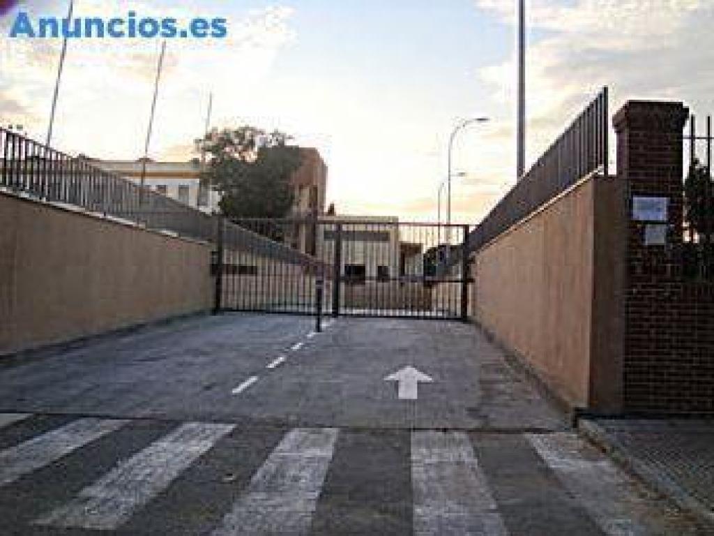 Plaza de garaje en Alquiler en Sevilla en NERVION Avda Eduardo Dato